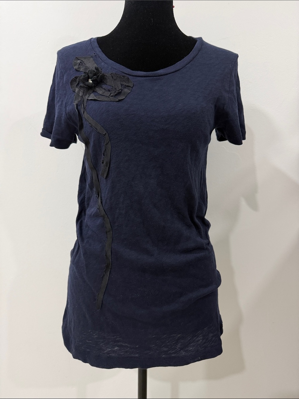 J. Crew Cotton Tee Shirt With Silk and Gem Flower Applique Navy/Black Size Large